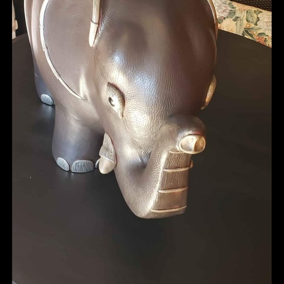 Lotus elephant stool - Picture 4 of 8